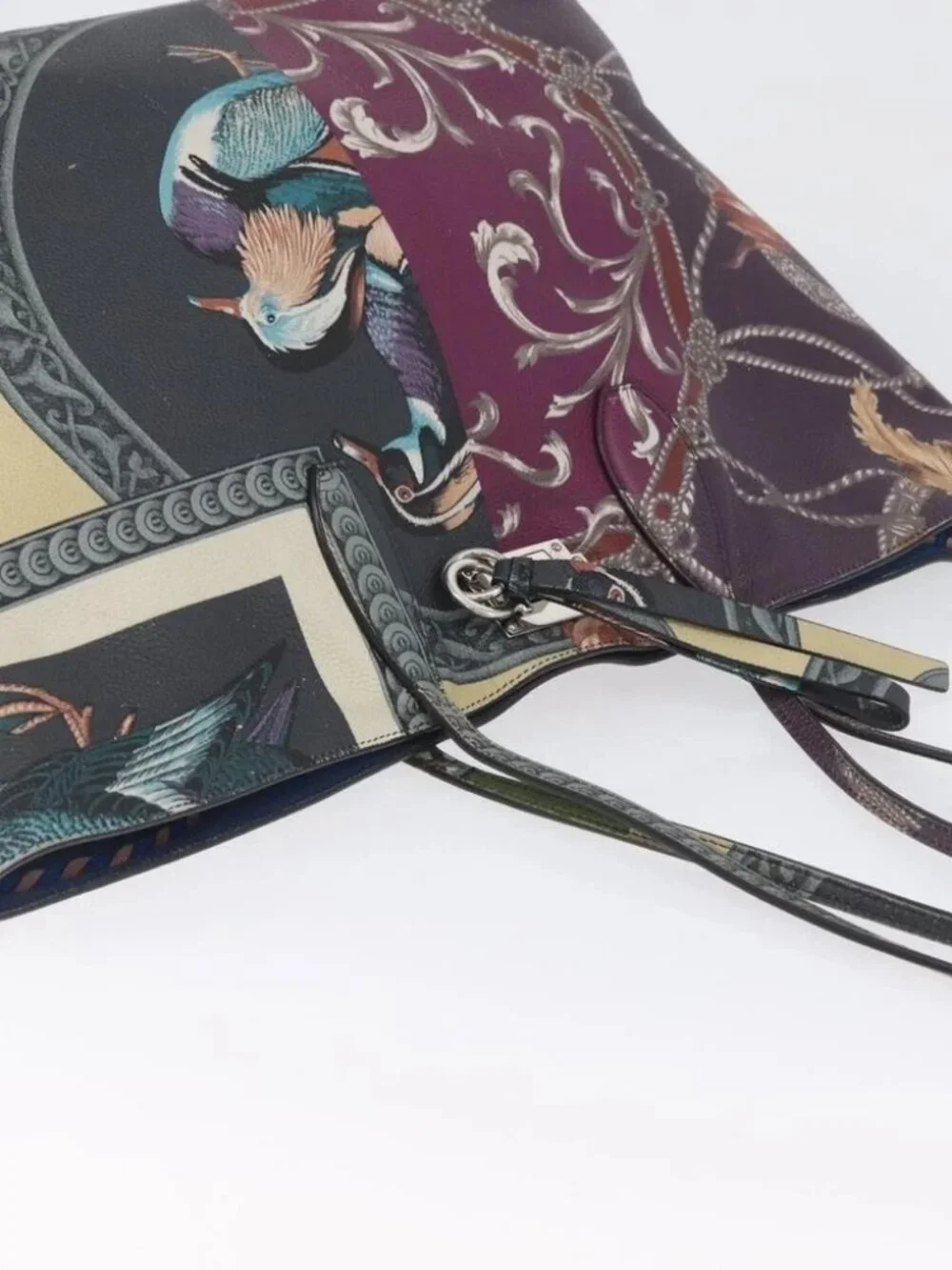Salvatore Ferragamo Gancini Tote Bag Leather Multicolor Silver Auth LNZ658